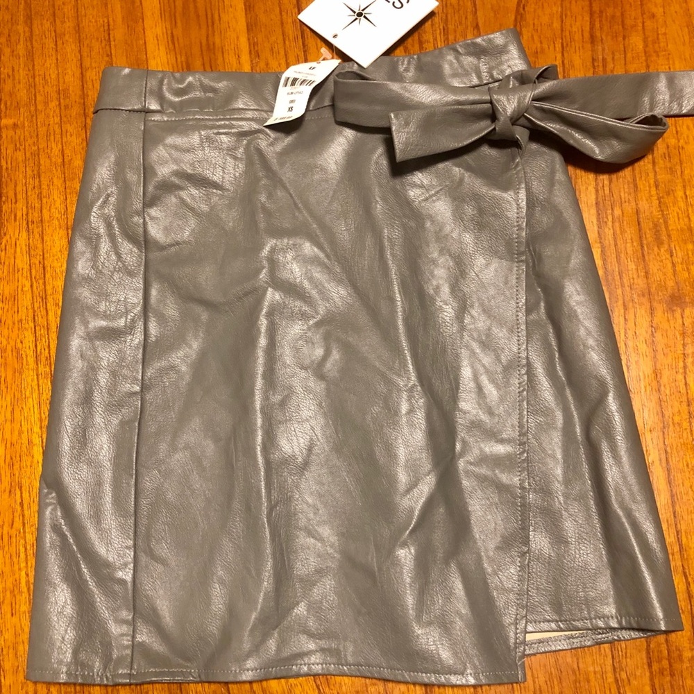 LF Seek The Label Faux Leather Skirt Women’s XS